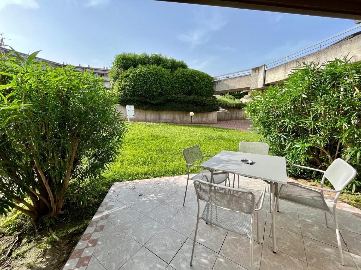 Kristall Lago Residence Desenzano del Garda Extérieur photo